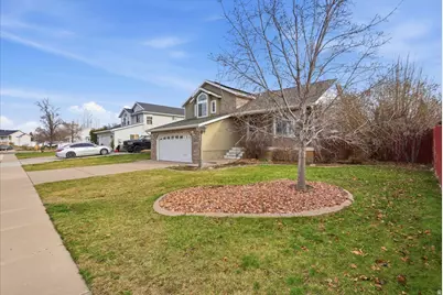 2757 W Sandi Dr, Layton, UT 84041 - Photo 3