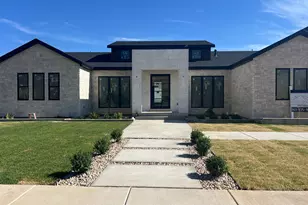 1293 W Caribou Ct, Pleasant View, UT 84414 - Photo 3