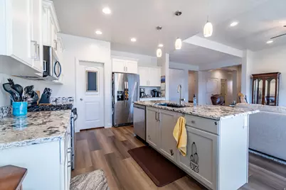 3158 E Fuchsia Dr E, Saint George, UT 84790 - Photo 9