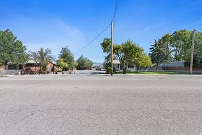 241 S Quirk St, Grantsville, UT 84029 - Photo 5