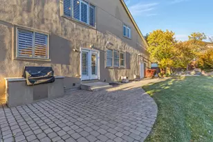 1074 E Black Forest Dr S, Sandy, UT 84094 - Photo 35