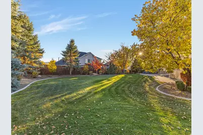 1074 E Black Forest Dr S, Sandy, UT 84094 - Photo 41