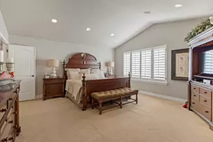 1074 E Black Forest Dr S, Sandy, UT 84094 - Photo 17