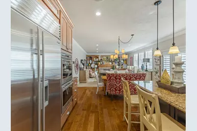 1074 E Black Forest Dr S, Sandy, UT 84094 - Photo 9