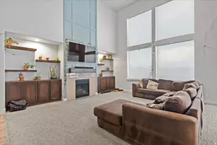 4832 N Frary Peak Way E, Eagle Mountain, UT 84005 - Photo 5