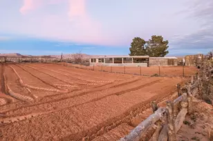 2416 N Waunita Ave, Kanab, UT 84741 - Photo 51