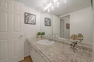 875 E Arrowhead Ln, Murray, UT 84107 - Photo 11