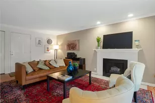 875 E Arrowhead Ln, Murray, UT 84107 - Photo 5