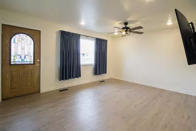 142 S 1350 W, Vernal, UT 84078 - Photo 3