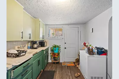 37 S 700 W, Provo, UT 84601 - Photo 25