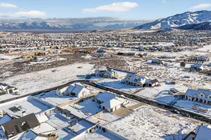 3069 E Lakeside Dr, Eagle Mountain, UT 84005 - Photo 39