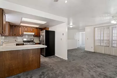 2466 S Woodland Dr, Uintah, UT 84403 - Photo 9