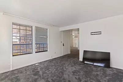 2466 S Woodland Dr, Uintah, UT 84403 - Photo 3