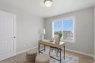 4732 S W Pk Dr, Roy, UT 84067 - Photo 25