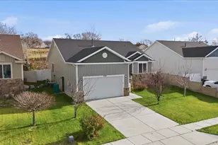 4732 S W Pk Dr, Roy, UT 84067 - Photo 43