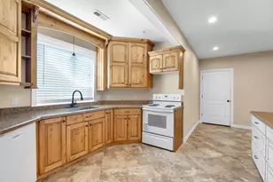 9924 N 6630 W, Highland, UT 84003 - Photo 29