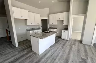 2349 E Sego Liliy Dr, Eagle Mountain, UT 84005 - Photo 3