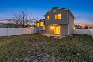 1406 W 2500 S, Woods Cross, UT 84087 - Photo 17