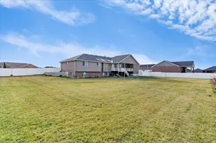 3332 W 1800 N, Clinton, UT 84015 - Photo 31