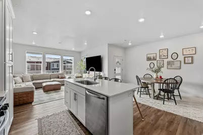 941 W Purpledisk Dr N #466, Saratoga Springs, UT 84045 - Photo 9