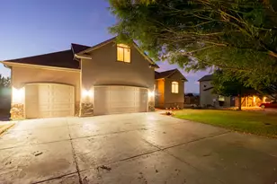 51 E 1100 S, Vernal, UT 84078 - Photo 5