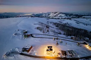 8526 E Overlook Dr, Eden, UT 84310 - Photo 51