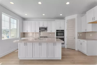 578 N Briarwood Ln, Lindon, UT 84042 - Photo 9