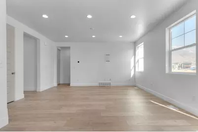 578 N Briarwood Ln, Lindon, UT 84042 - Photo 7