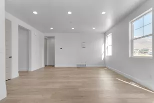 578 N Briarwood Ln, Lindon, UT 84042 - Photo 7