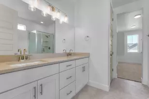 578 N Briarwood Ln, Lindon, UT 84042 - Photo 13