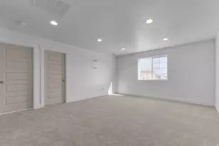 578 N Briarwood Ln, Lindon, UT 84042 - Photo 21