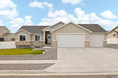 765 W Vista View Dr, Grantsville, UT 84029 - Photo 1