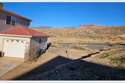 202 W 800 N, La Verkin, UT 84745 - Photo 7