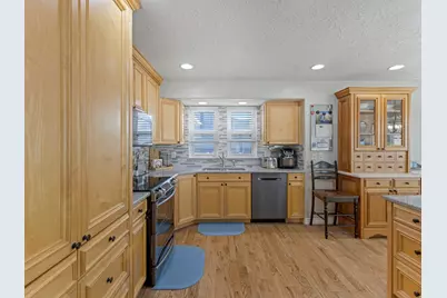 1137 W 2500 S, Syracuse, UT 84075 - Photo 7