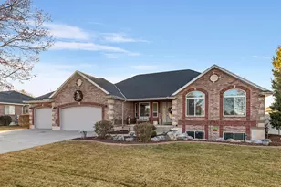 1137 W 2500 S, Syracuse, UT 84075 - Photo 1