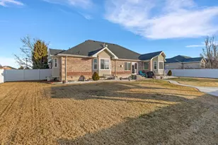 1137 W 2500 S, Syracuse, UT 84075 - Photo 33