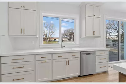 890 N Whipple Dr, Lehi, UT 84043 - Photo 19