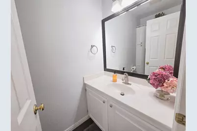 180 S 70 W, Orem, UT 84058 - Photo 9