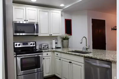 407 Vassles Drive #66 S, Brian Head, UT 84719 - Photo 3