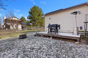 1545 E 975 N, Layton, UT 84040 - Photo 27