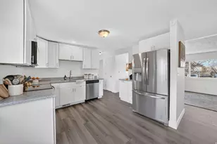 5980 S Sweet Basil W, Taylorsville, UT 84129 - Photo 3