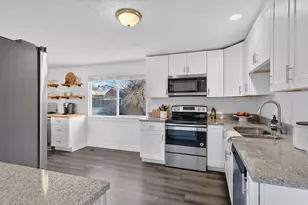 5980 S Sweet Basil W, Taylorsville, UT 84129 - Photo 11