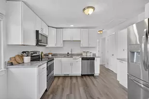 5980 S Sweet Basil W, Taylorsville, UT 84129 - Photo 9