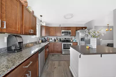 1798 E Sunrise Meadow Dr, Sandy, UT 84093 - Photo 7