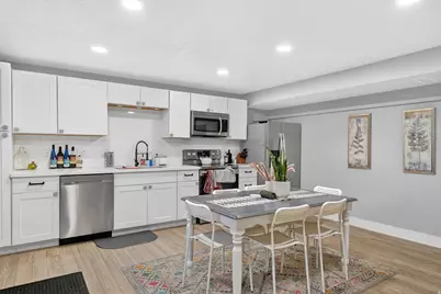 1798 E Sunrise Meadow Dr, Sandy, UT 84093 - Photo 17