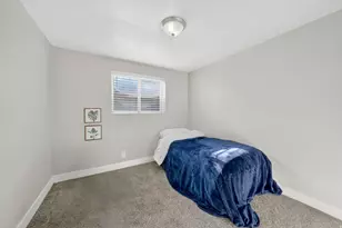 1798 E Sunrise Meadow Dr, Sandy, UT 84093 - Photo 21