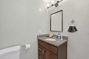 1798 E Sunrise Meadow Dr, Sandy, UT 84093 - Photo 9