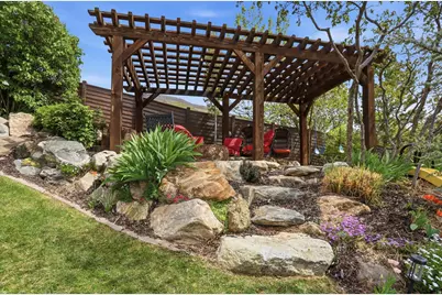 3297 N Layton Ridge Dr E, Layton, UT 84040 - Photo 9