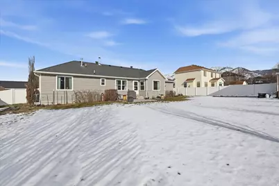 624 E 2100 N, North Logan, UT 84341 - Photo 35