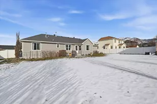 624 E 2100 N, North Logan, UT 84341 - Photo 35